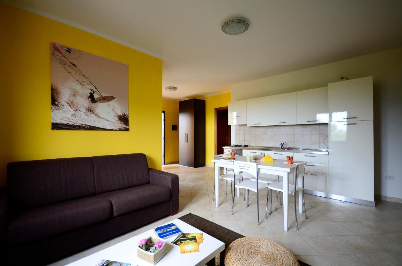 Aparthotel Residenze L'Isola Surf House Porto Pollo Exterior foto